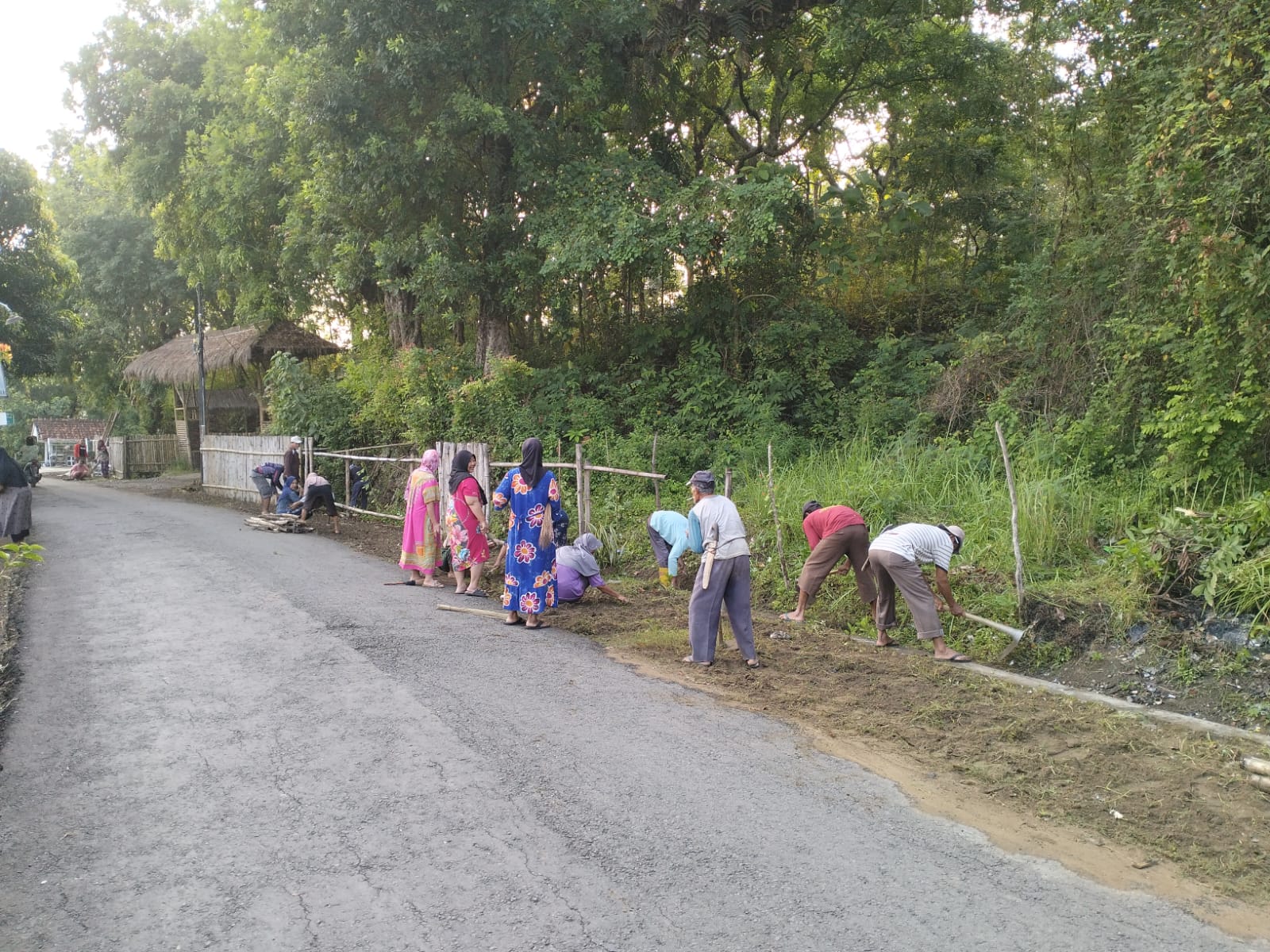 Kerja Bakti Jalan Protokol